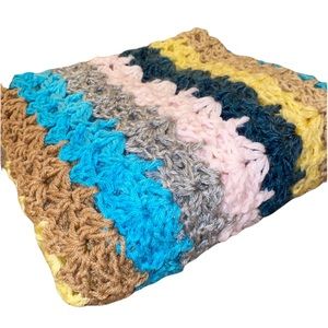 Handknit Crochet Throw Blanket 35X45”